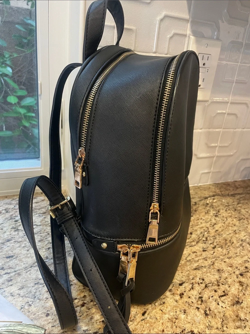 None versatile black